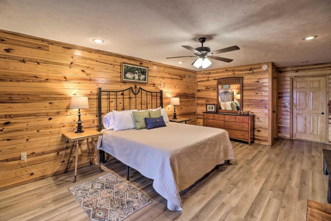 Piney Bluff Retreat With Mountain Views!ヴィラ エクステリア 写真