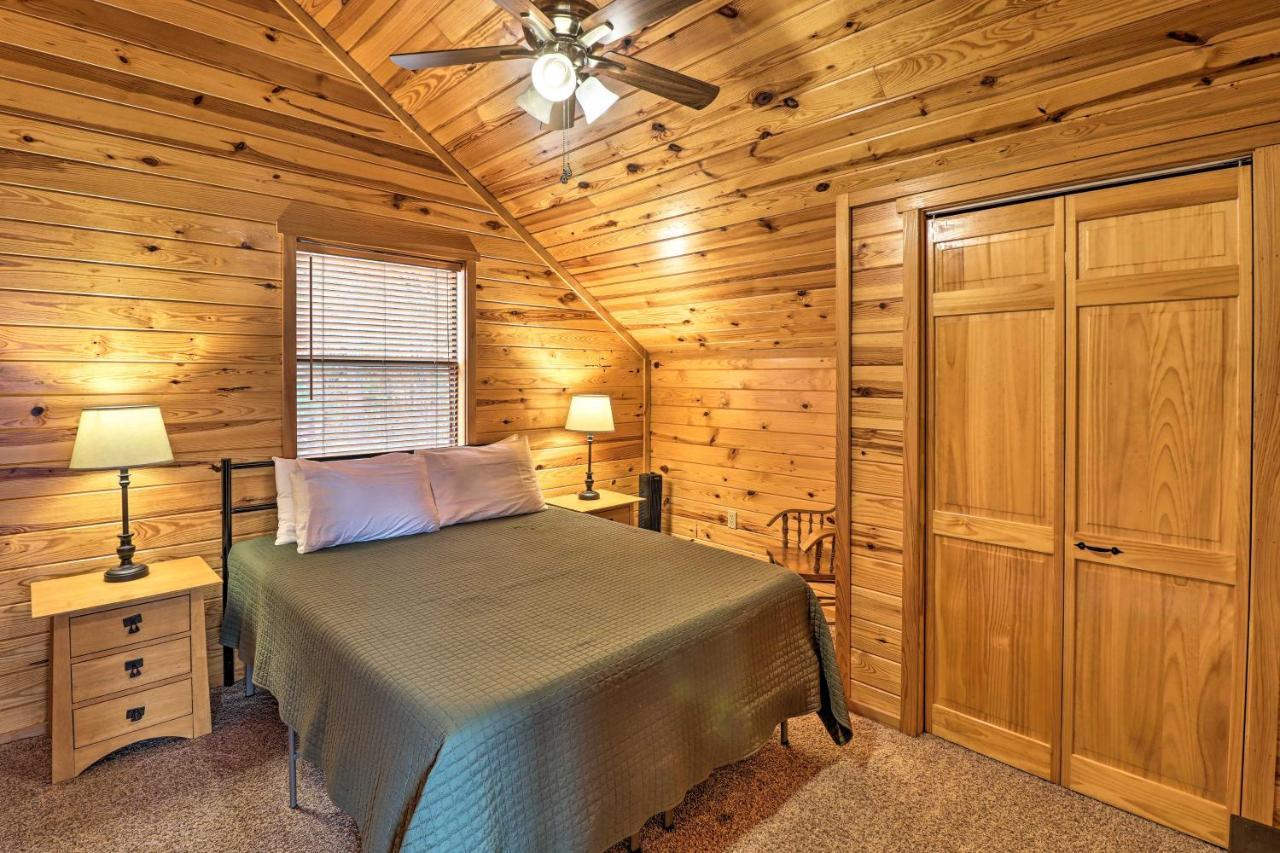 Piney Bluff Retreat With Mountain Views!ヴィラ エクステリア 写真