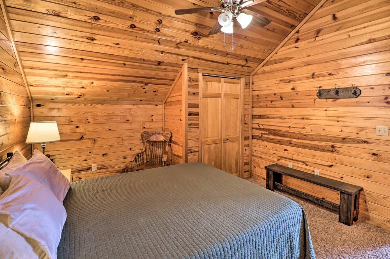 Piney Bluff Retreat With Mountain Views!ヴィラ エクステリア 写真